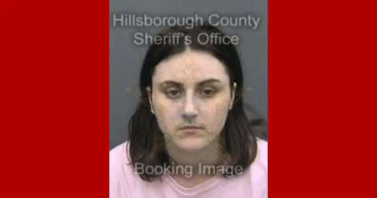 Alicia, Glass booked for